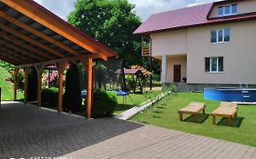 Апартаменти с двома спальнями і кухнею