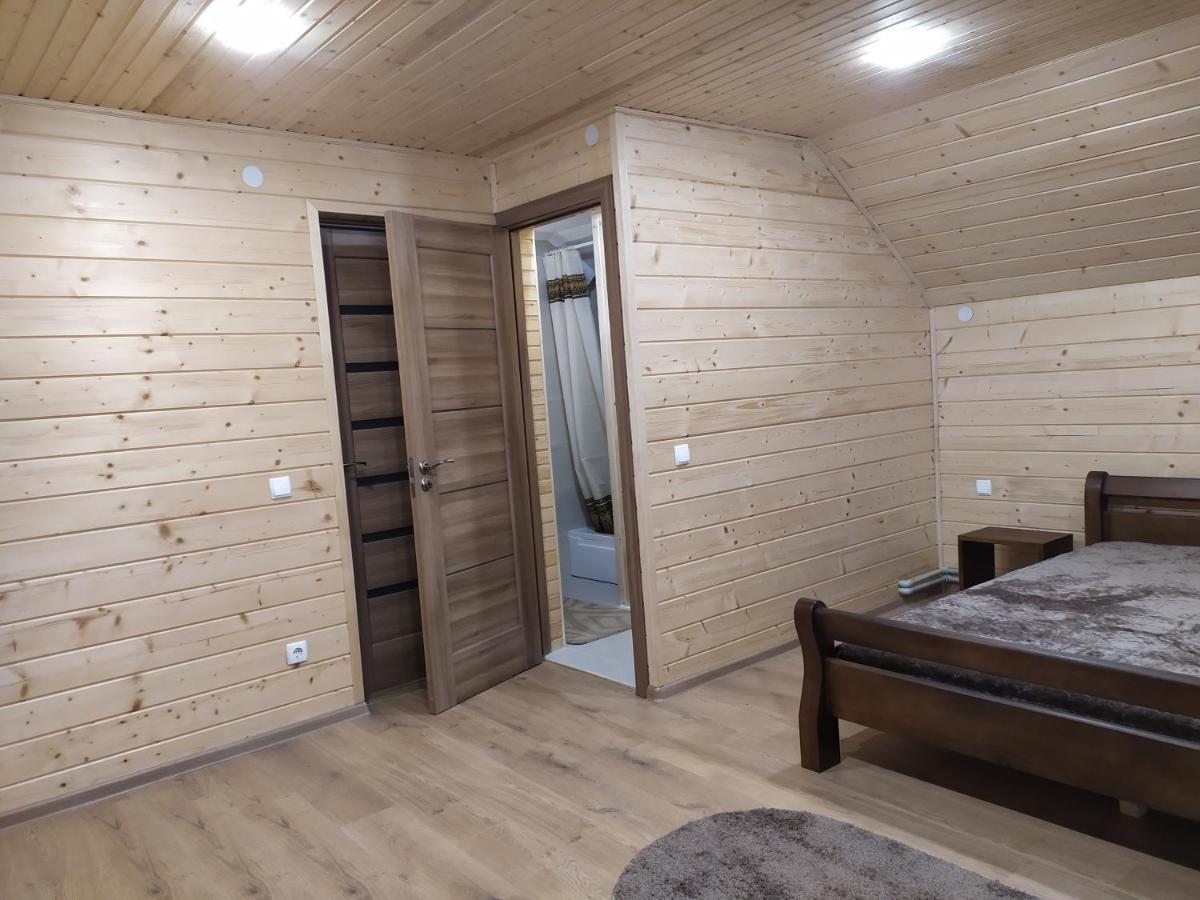 Апартаменти с двома спальнями і кухнею Яремче Екстер'єр фото