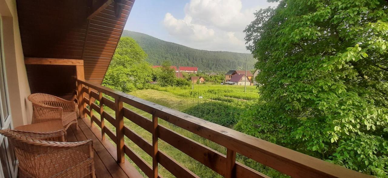 Апартаменти с двома спальнями і кухнею Яремче Екстер'єр фото